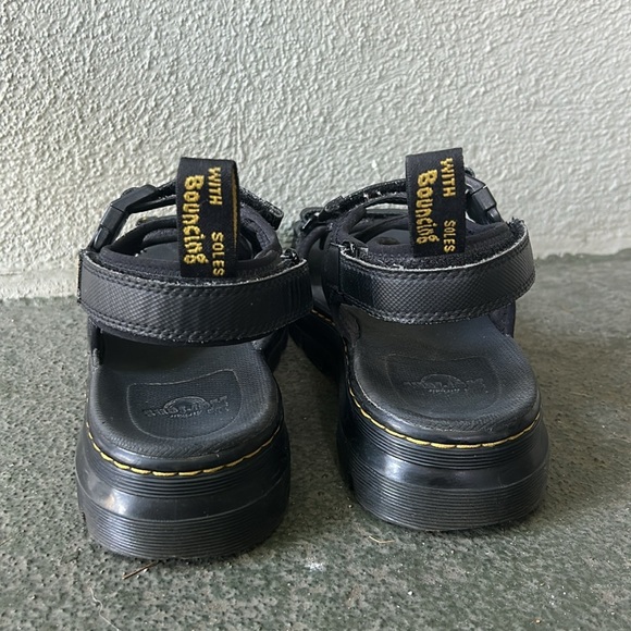 Dr. Martens Black Forster Sandals Size 7 Men's 8 Women's Gorpcore Grunge Goth - Picture 4 of 9